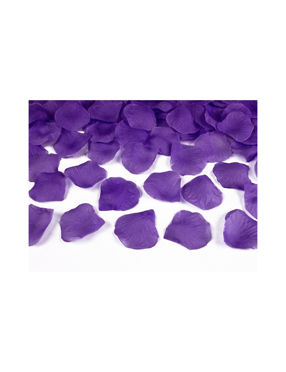 Pétales de rose violettes