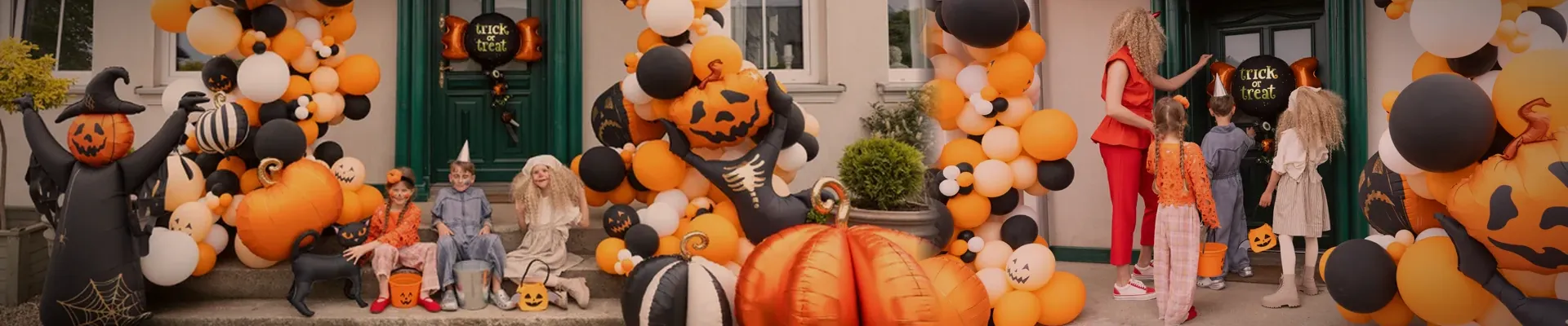 Décoration Halloween : arches de ballons orange et noir, citrouilles gonflables