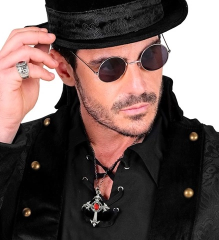 Collier croix gothique avec pierre rouge 5