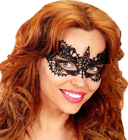 Loup en dentelle noire 2