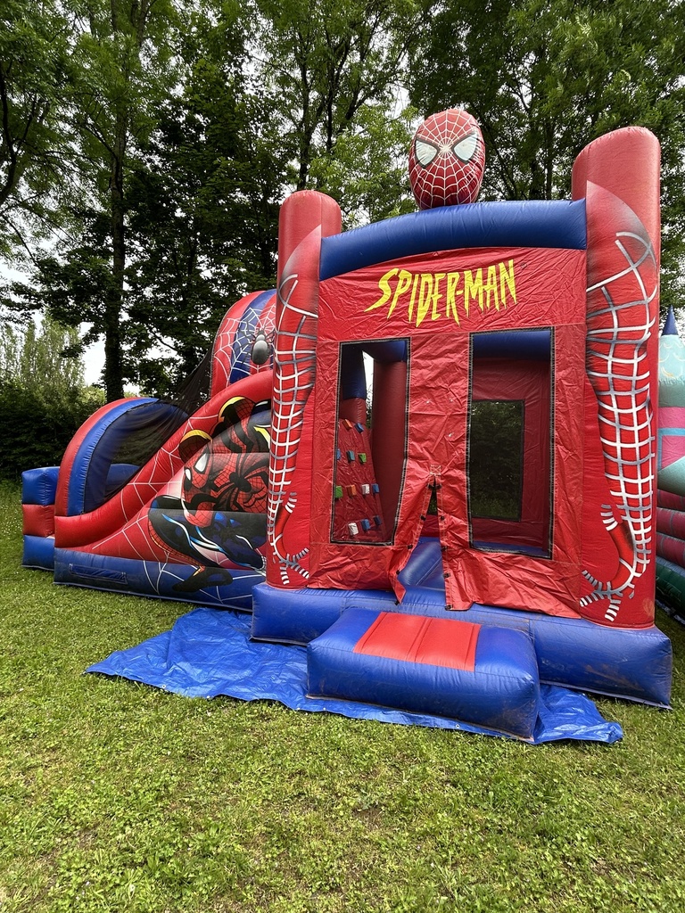 Château Gonflable Spiderman