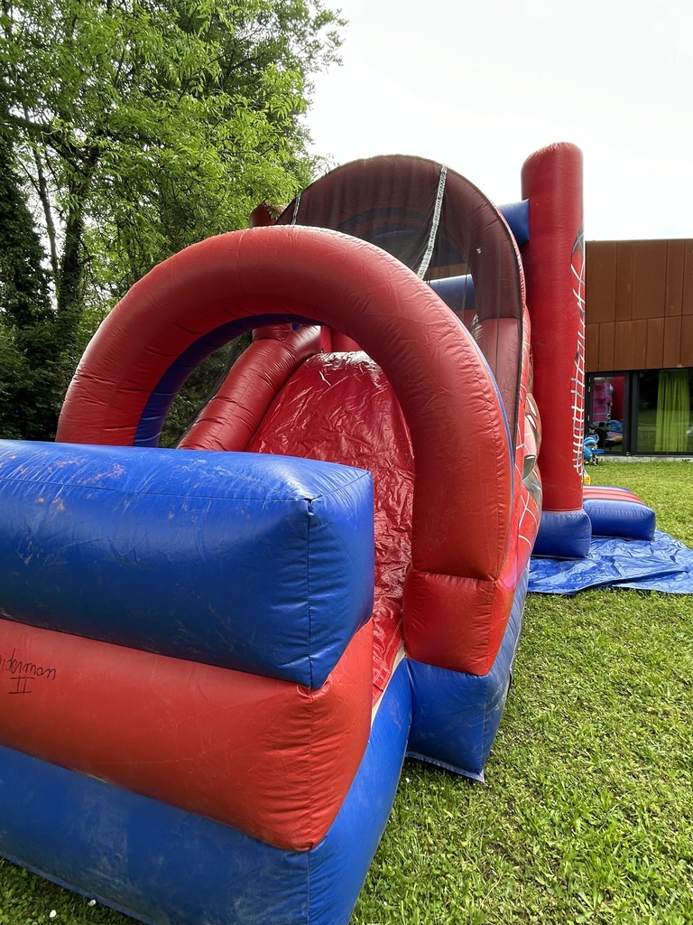 Château Gonflable Spiderman