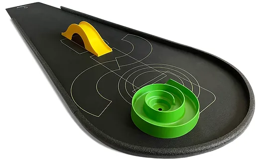 Mini golf set location