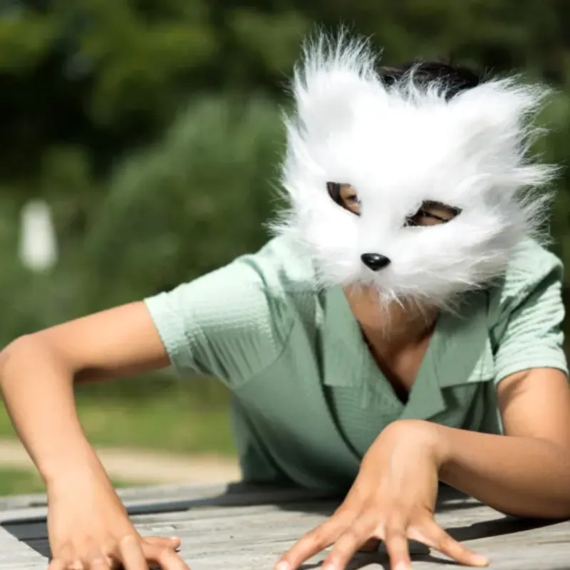 Masque chat blanc en peluche