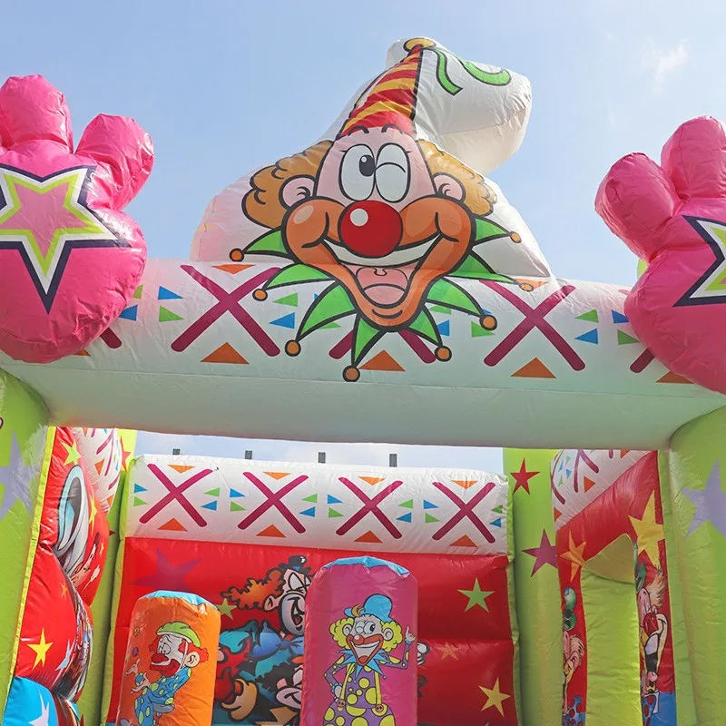 Structure Gonflable Le Clown Photo Proche.webp