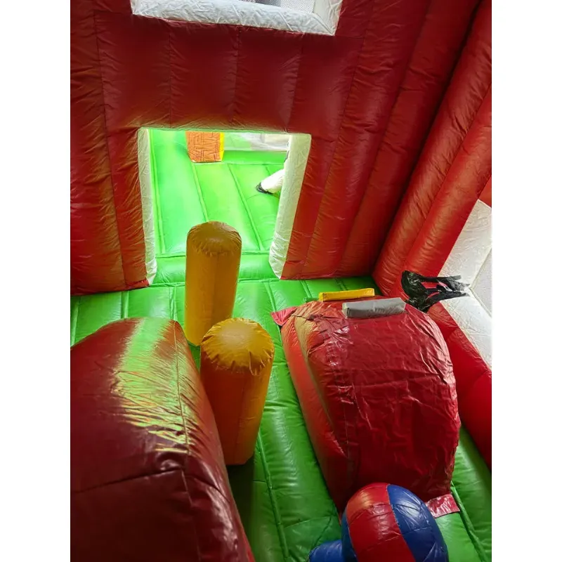 Structure Gonflable La Ferme Photo Obstacles.webp