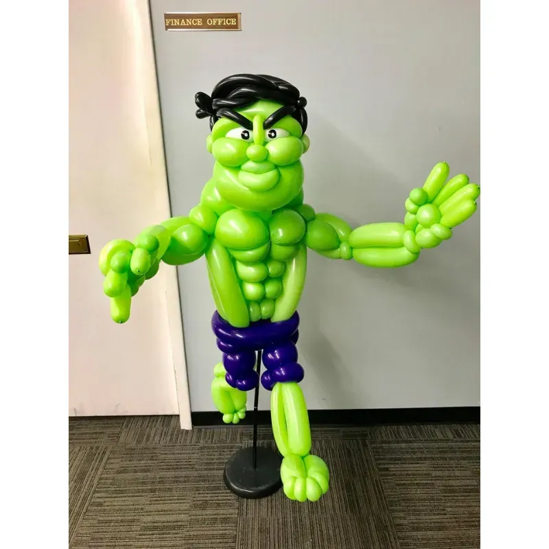 Sculpture de ballon Hulk Avengers Photo.webp