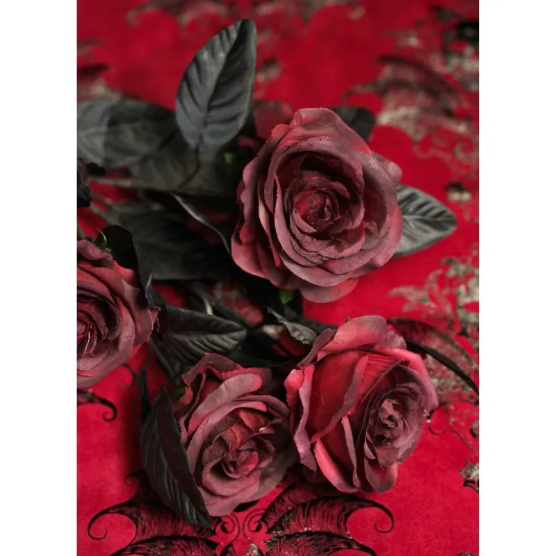Bouquet de 5 roses bordeaux et noires