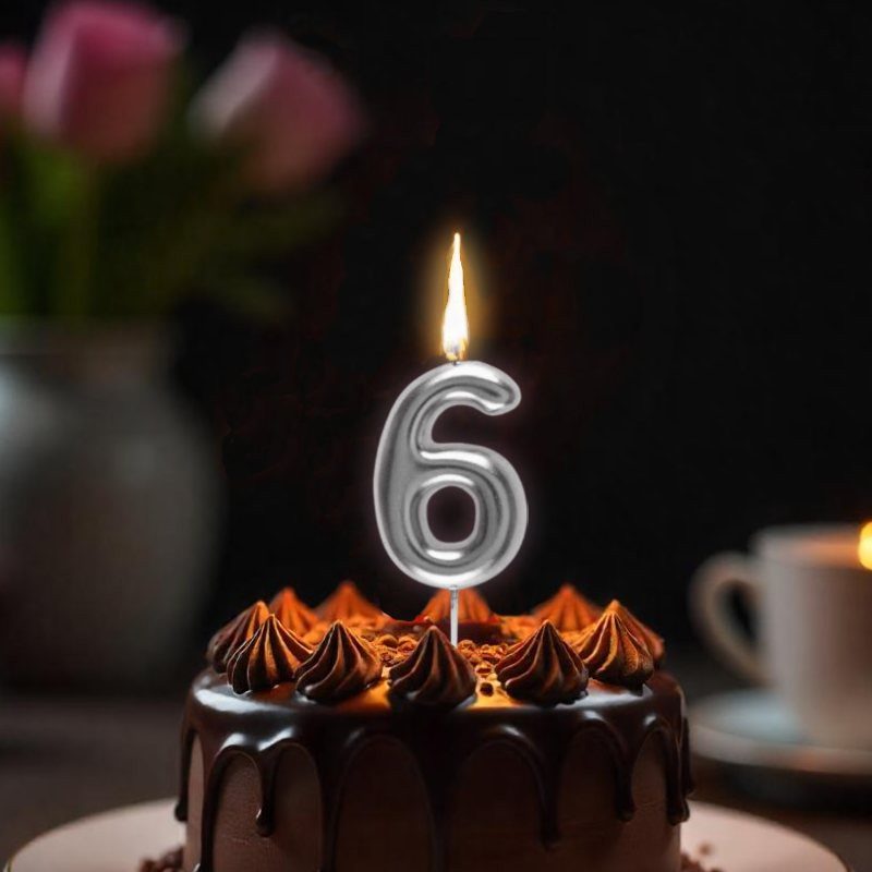 Bougie anniversaire chiffre 6 argent métallisé - vue 2