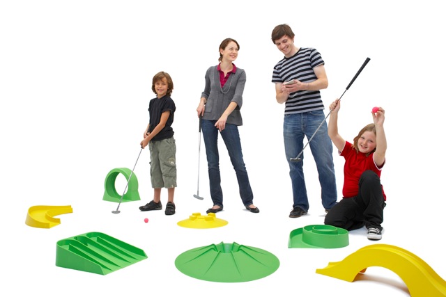 Mini golf set location (Minigolf set)