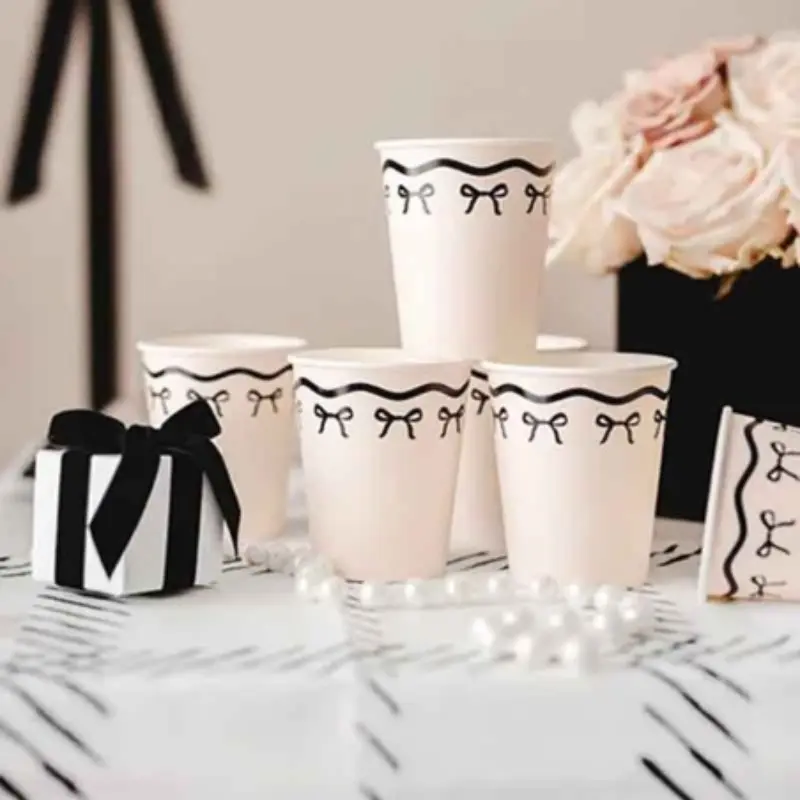 6 gobelets crème et nœud noir