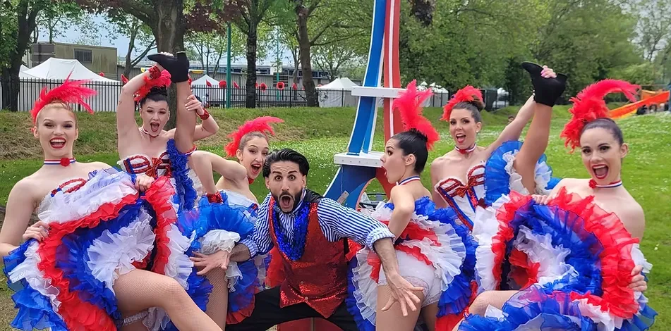 Artiste French Cancan /cabaret danseuses à partir de