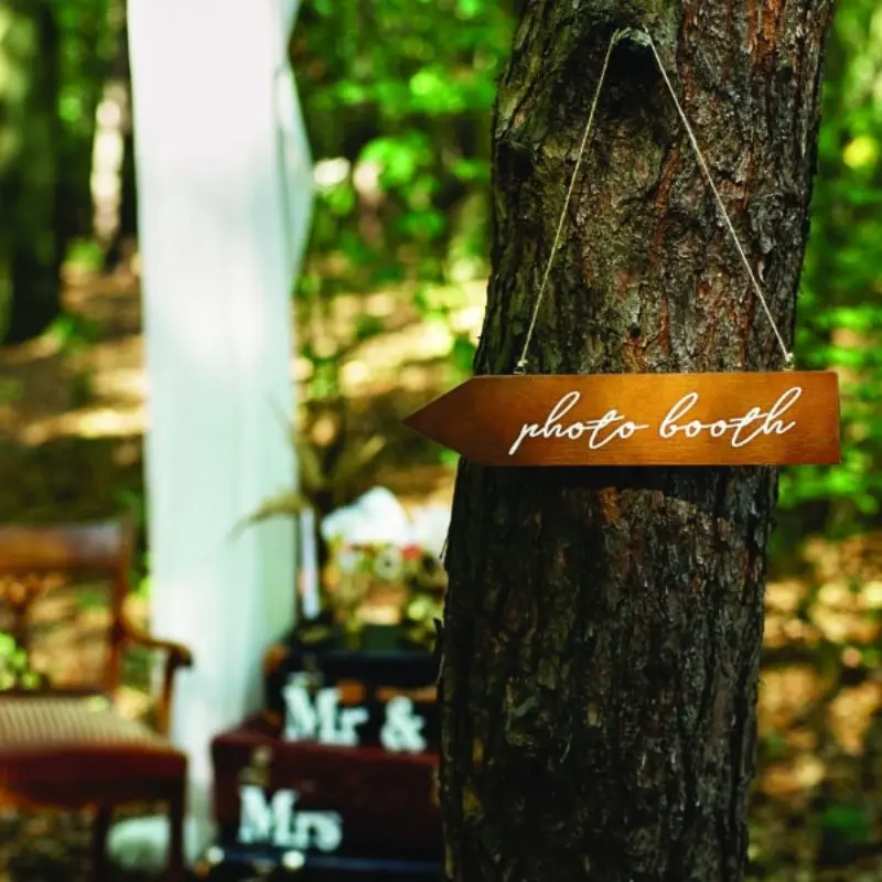 Wooden photobooth signpost arrow 36 x 7.5 cm