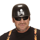 Motorradhelm mit Totenkopf