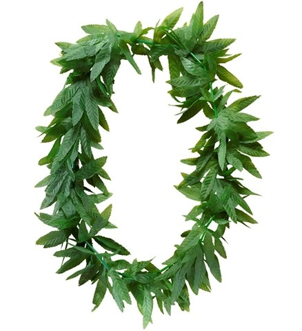 [WID2765M] Artificial cannabis leaf necklace