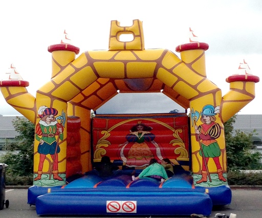 [A003 - Kamelot] Château gonflable Kamelot - Location
