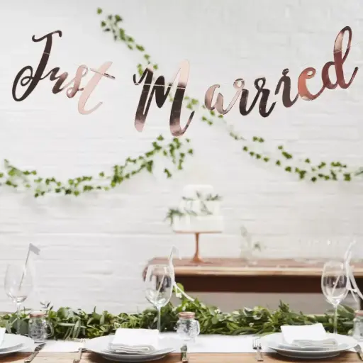 [PARGRL73-019R] Guirlande "Just Married"