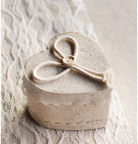 [CHA80300] Petites boîtes en coeur en lin
