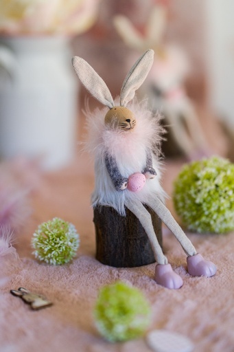 [CHA10910] Centre de table lapin avec fourrure