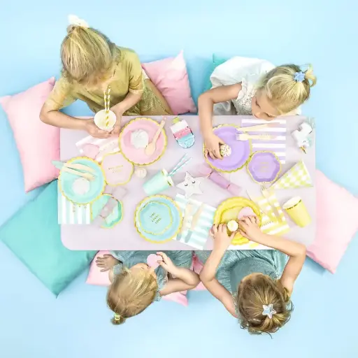 6 Assiettes bordure dorée 18 cm